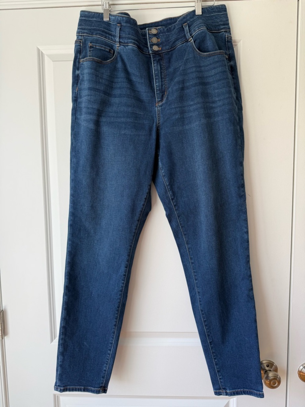 Ann Taylor High Rise Blue Jeans, “The Skinny, Curvy Fit”, Size 18 Tall